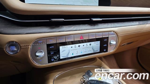 Genesis G90 2022 — Photo 18/34