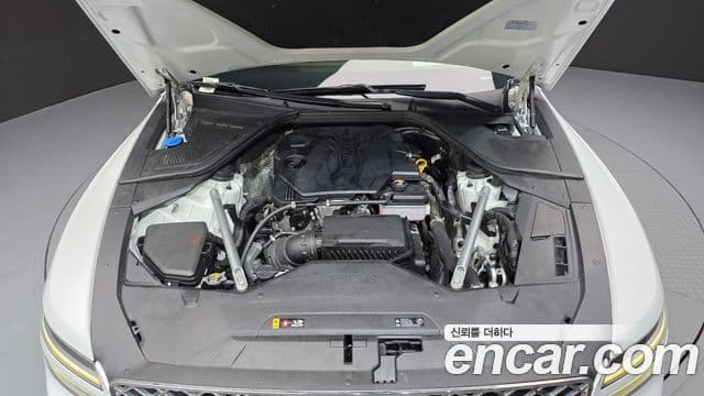 Genesis Electrified G80 2023 — ფოტო 6/20