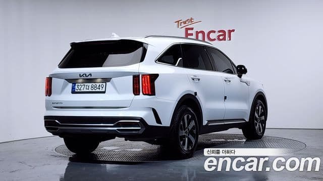 Kia Sorento 2022 — фото 2 из 20