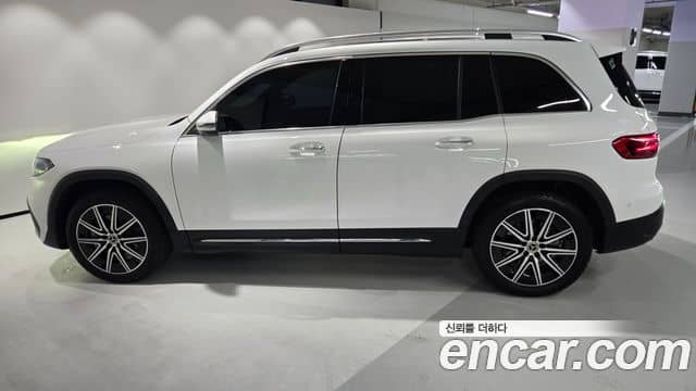 Mercedes-Benz EQB, 2025