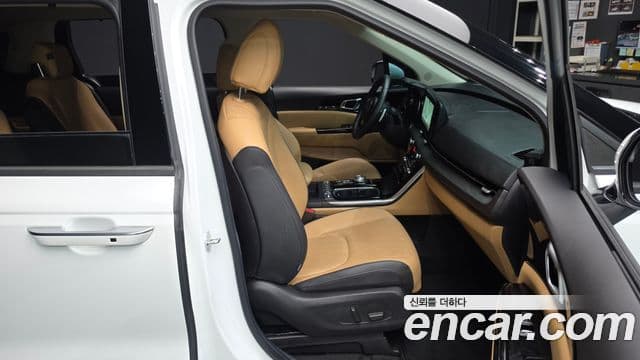 Kia Carnival 2023 — Şəkil 11/20