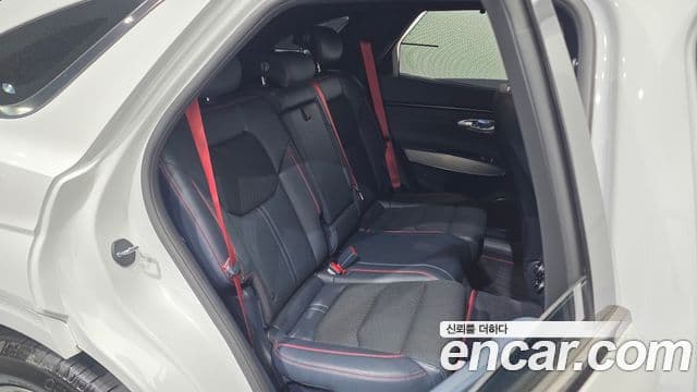 Genesis GV70 2021 — фото 12 из 20