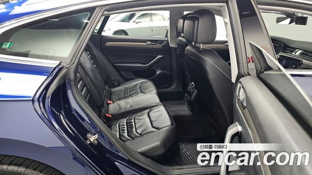 Volkswagen Arteon 2019 — ფოტო 11/20