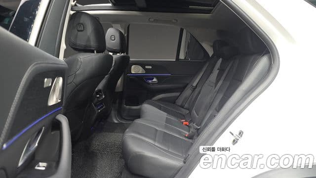Mercedes-Benz GLE-Class 2025 — Photo 26/37