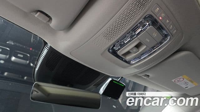 Mercedes-Benz GLE-Class 2025 — Photo 6/37