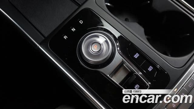 Kia Carnival 2024 — ფოტო 9/20
