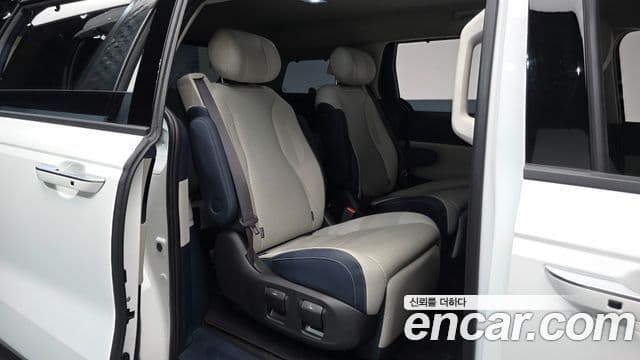 Kia Carnival 2024 — ფოტო 11/20