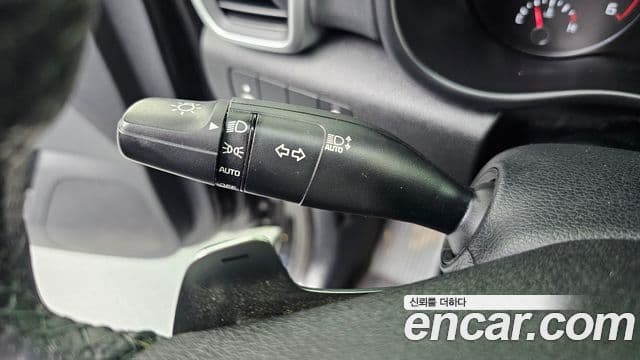 Kia Sportage The Bold 2021 — ფოტო 17/20