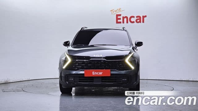 Kia Sportage 2023 — ფოტო 3/20