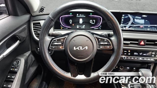 Kia Seltos 2022 — Şəkil 12/20