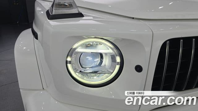 Mercedes-Benz G-Class 2020 — Photo 25/30