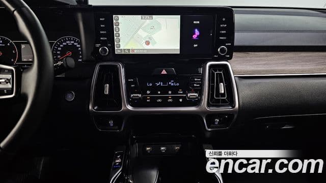 Kia Sorento 2021 — ფოტო 12/20