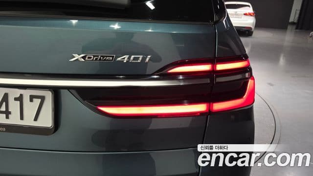 BMW X7 2023 — Photo 2/33