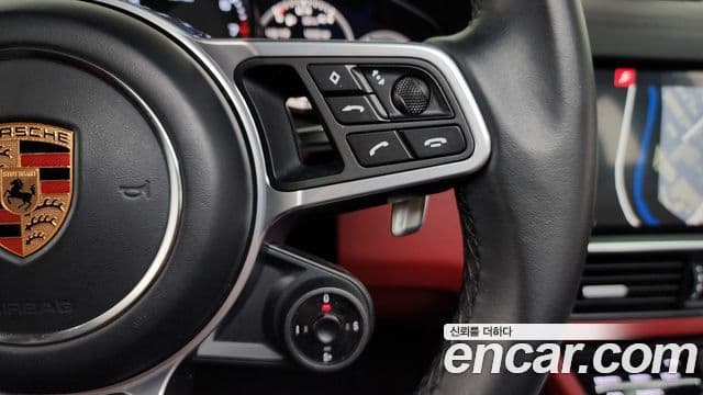 Porsche Cayenne 2019 — Фото 17/20