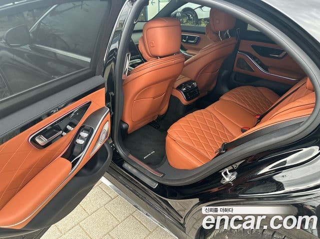 Mercedes-Benz S-Class 2025 — Photo 13/15
