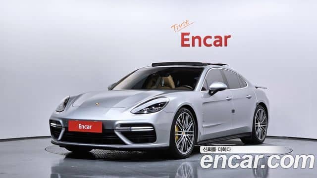 Porsche Panamera, 2018