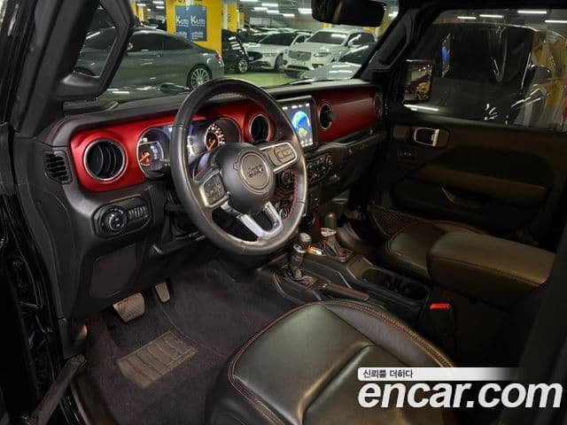 Jeep Wrangler 2023 — Şəkil 10/20