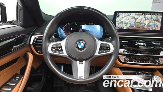 BMW 5 Series 2022 — Şəkil 13/20