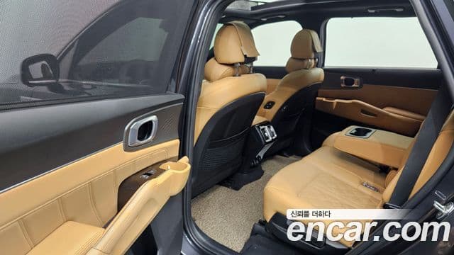 Kia Sorento 2022 — Şəkil 11/20