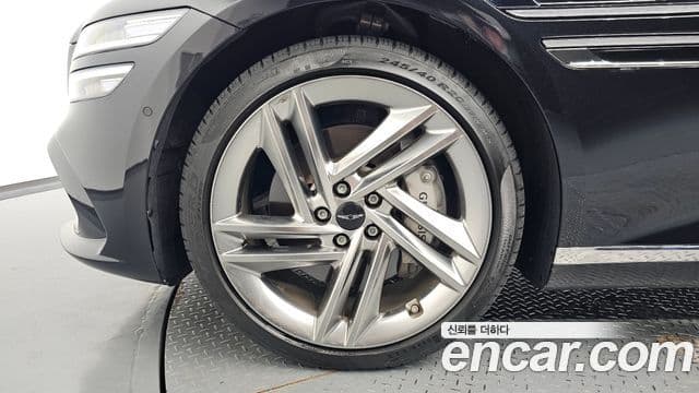 Genesis Electrified G80 2024 — фото 5 из 20