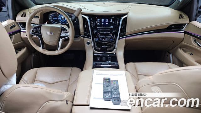 Cadillac Escalade 2019 — фото 7 из 20
