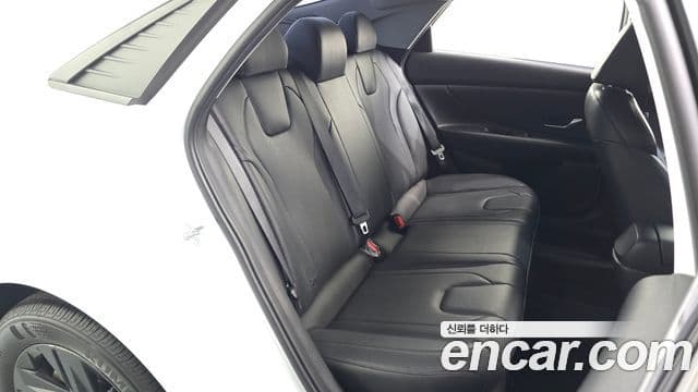 Hyundai Avante 2023 — Фото 12/20