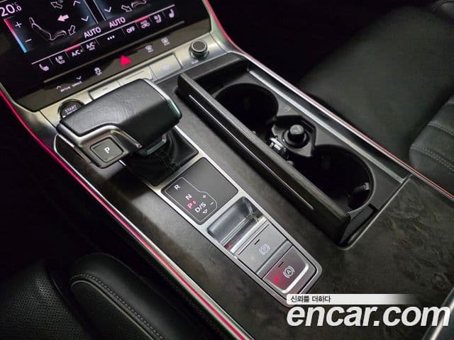 Audi A7 2020 — Şəkil 8/20