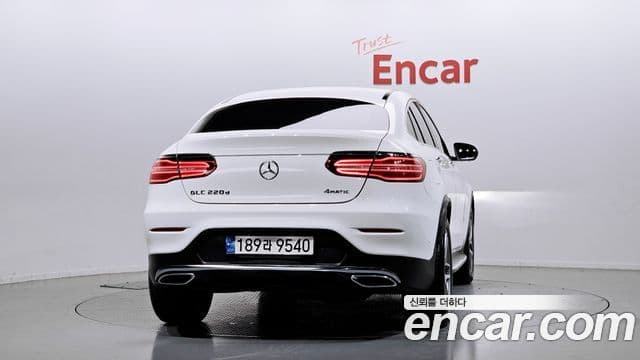 Mercedes-Benz GLC-Class 2018 — Şəkil 4/20