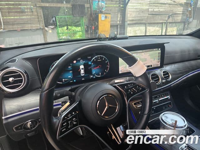 Mercedes-Benz E-Class 2022 — Şəkil 8/10