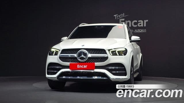 Mercedes-Benz GLE-Class 2019 — ფოტო 3/20