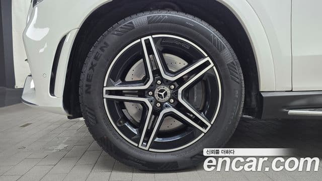 Mercedes-Benz GLE-Class 2019 — фото 5 из 20