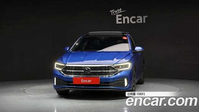 Volkswagen Jetta 2023 — фото 2 из 20