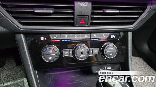 Volkswagen Jetta 2023 — Şəkil 18/20