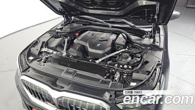BMW 5 Series 2025 — ფოტო 6/20