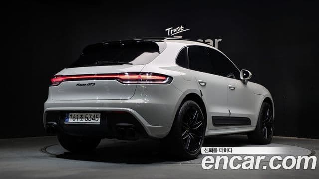 Porsche Macan 2023 — Şəkil 2/20