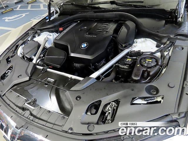 BMW 5 Series 2021 — Şəkil 19/20