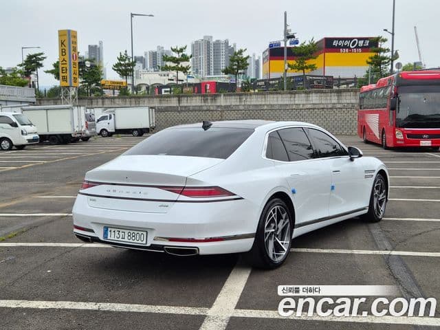Genesis G90 2023 — Şəkil 4/17