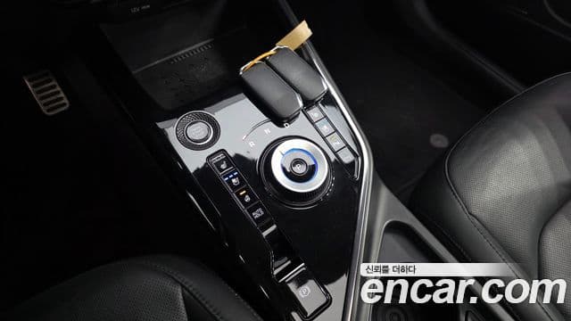 Kia Niro 2022 — фото 9 из 20