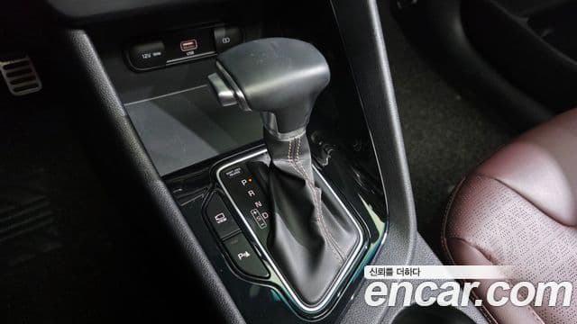 Kia Niro 2021 — фото 9 из 20