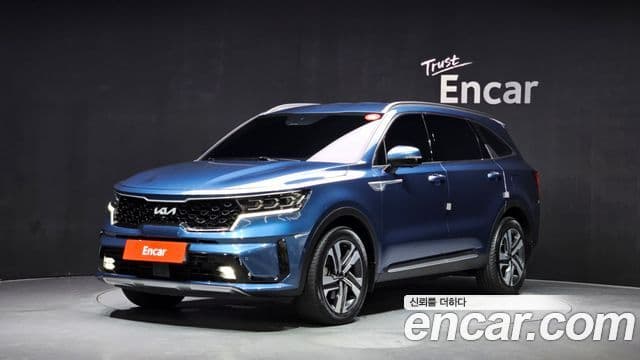 Kia Sorento 2023 — Фото 1/20
