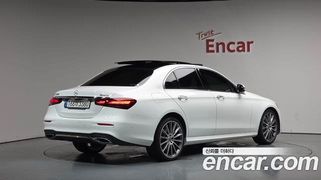 Mercedes-Benz E-Class 2022 — Şəkil 2/20