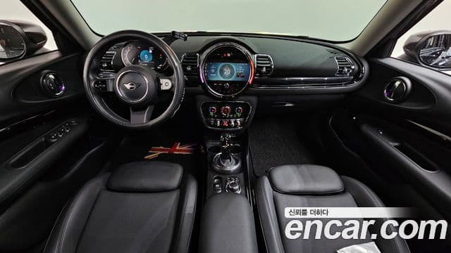 Mini Cooper Clubman 2023 — фото 9 из 20