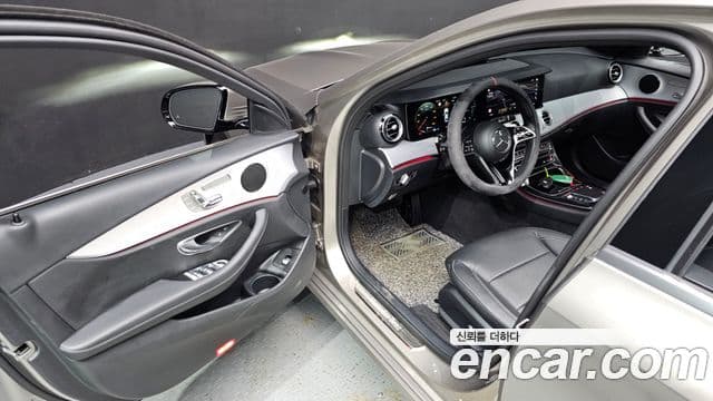 Mercedes-Benz E-Class 2020 — фото 10 из 20