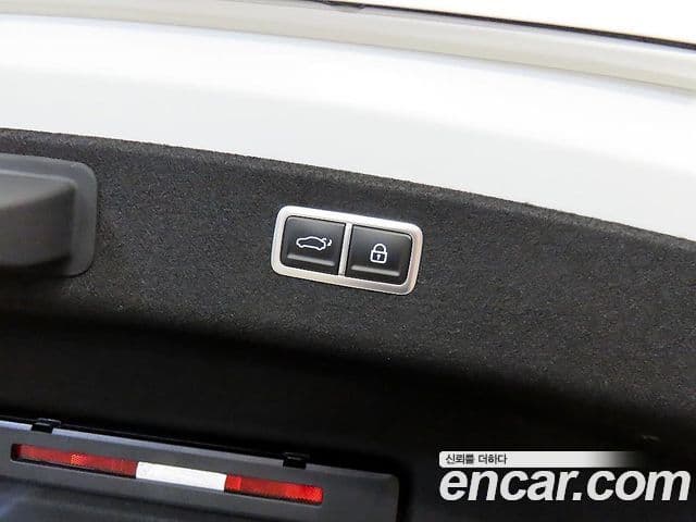 Genesis Electrified G80 2024 — ფოტო 16/20