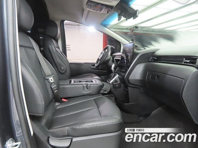 Hyundai Staria 2024 — фото 5 из 20