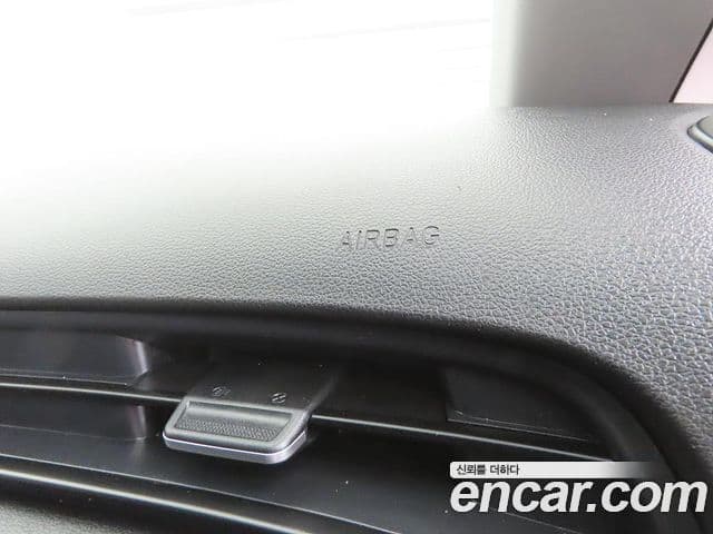Hyundai Staria 2024 — фото 13 из 20