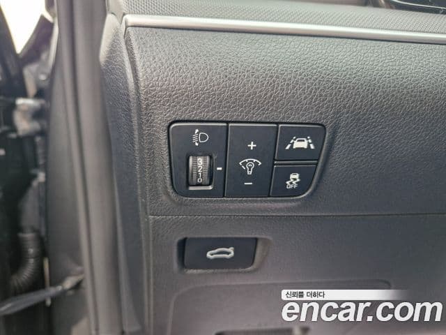 Kia K5 2022 — Şəkil 10/18