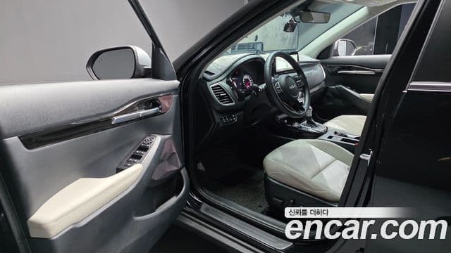 Kia Seltos 2022 — ფოტო 8/20
