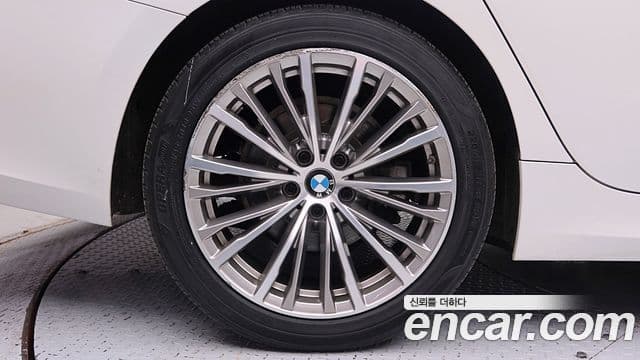BMW 3 Series 2020 — Şəkil 7/20