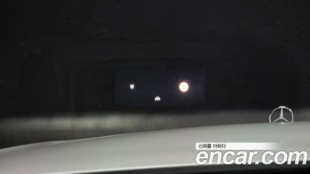 Mercedes-Benz E-Class 2022 — фото 14 из 20